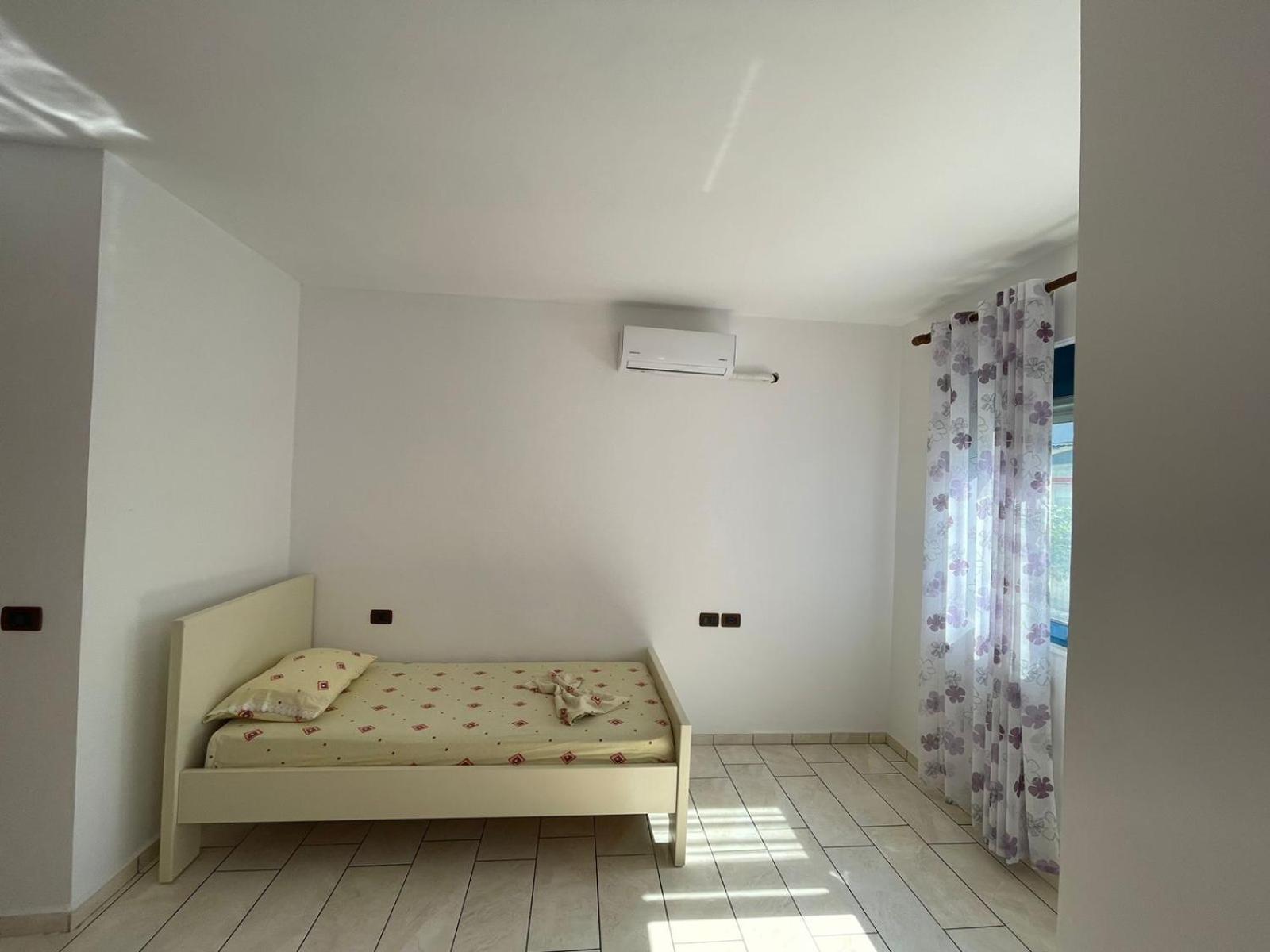 Golem Ap 1 * Golem (Tirana)